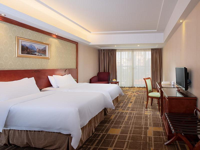 Vienna Hotel Dongguan Hou Street Wanda Plaza المظهر الخارجي الصورة