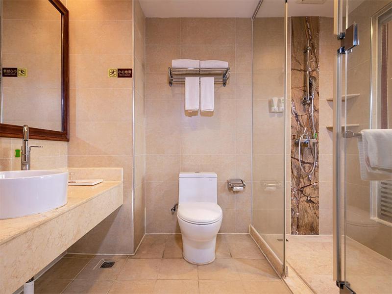 Vienna Hotel Dongguan Hou Street Wanda Plaza المظهر الخارجي الصورة